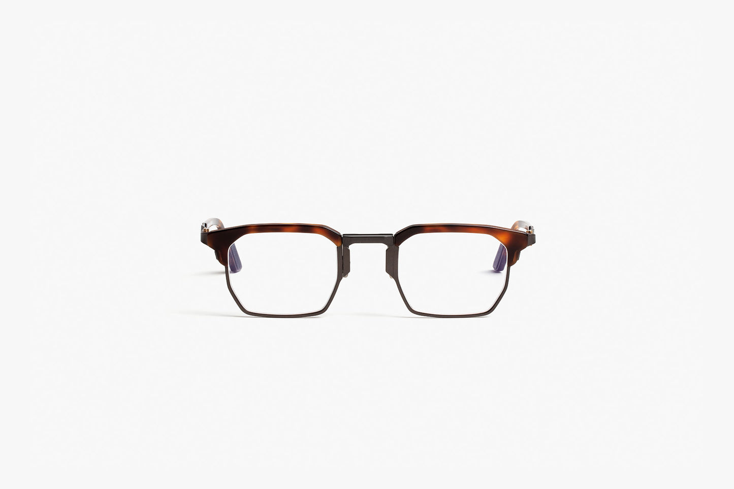 Jonathan Havana With Demo Lenses