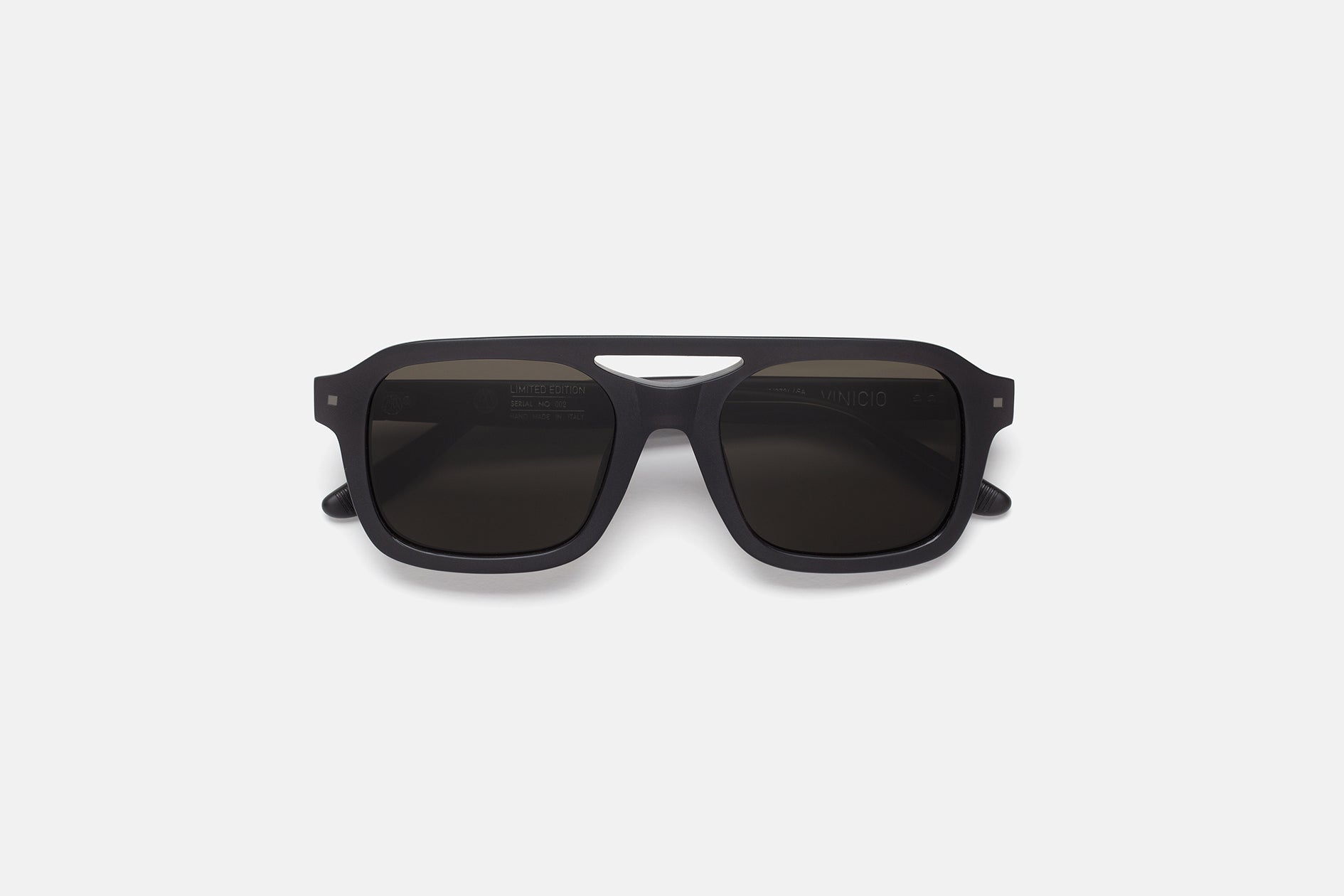 Vinicio Shadow Matte