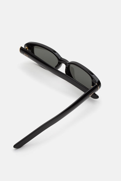 Vega Black
