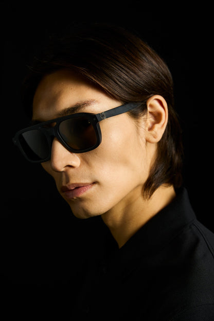 Vinicio Shadow Matte