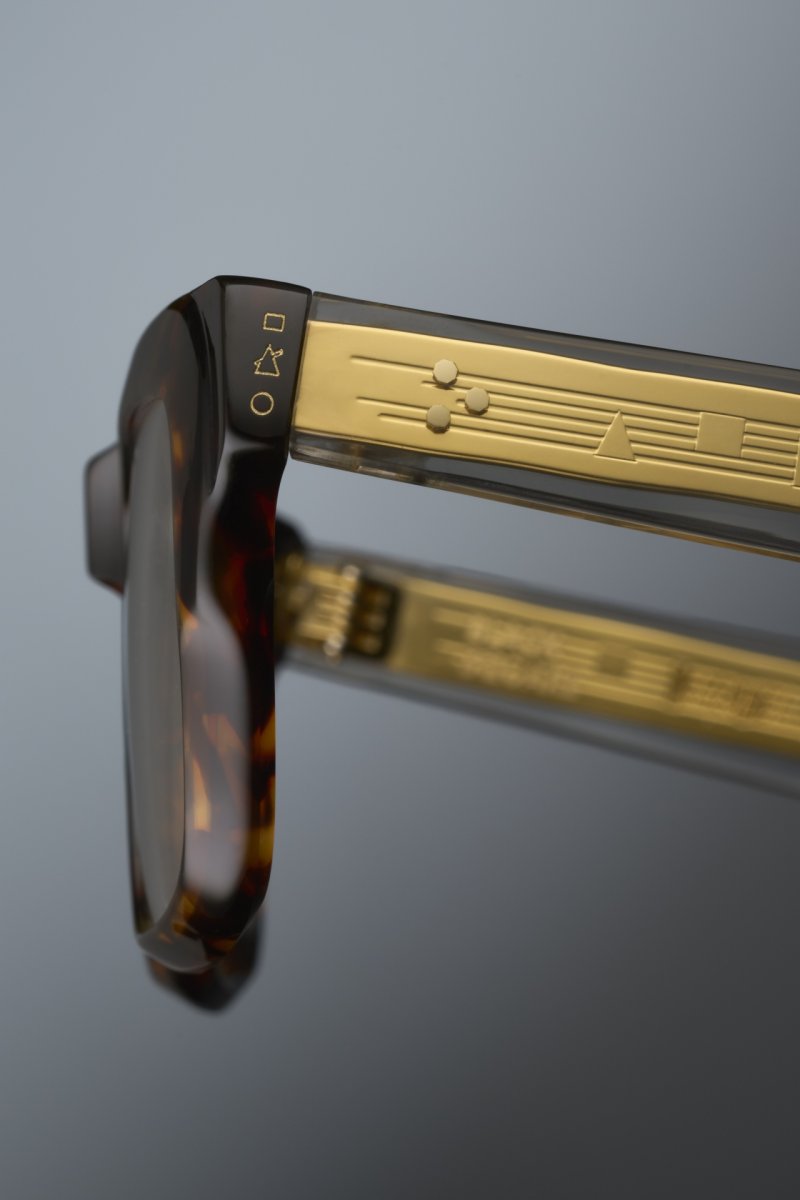 Black Square - Grey Tortoiseshell