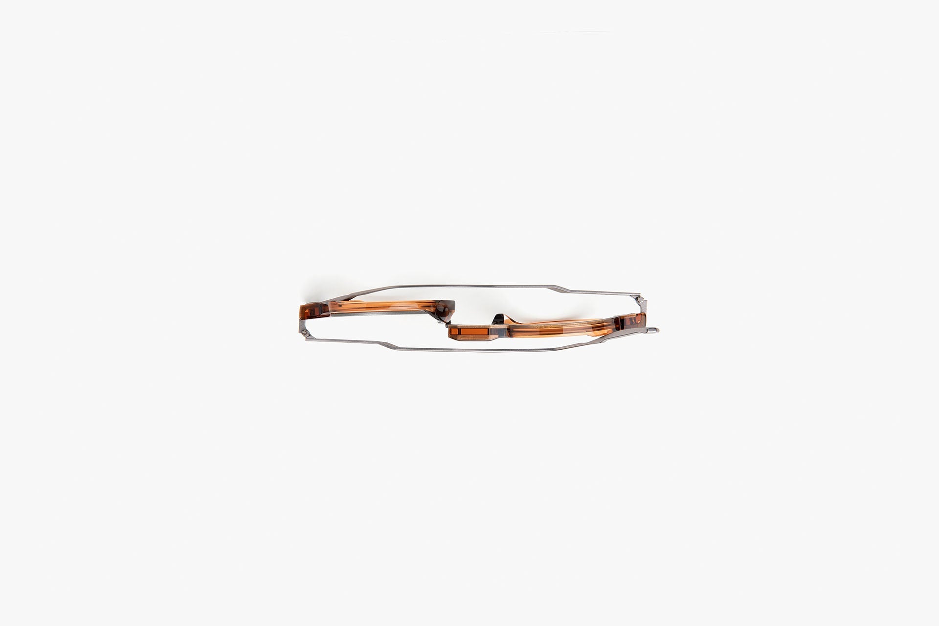 AM01G Light Brown with Light Green Lenses