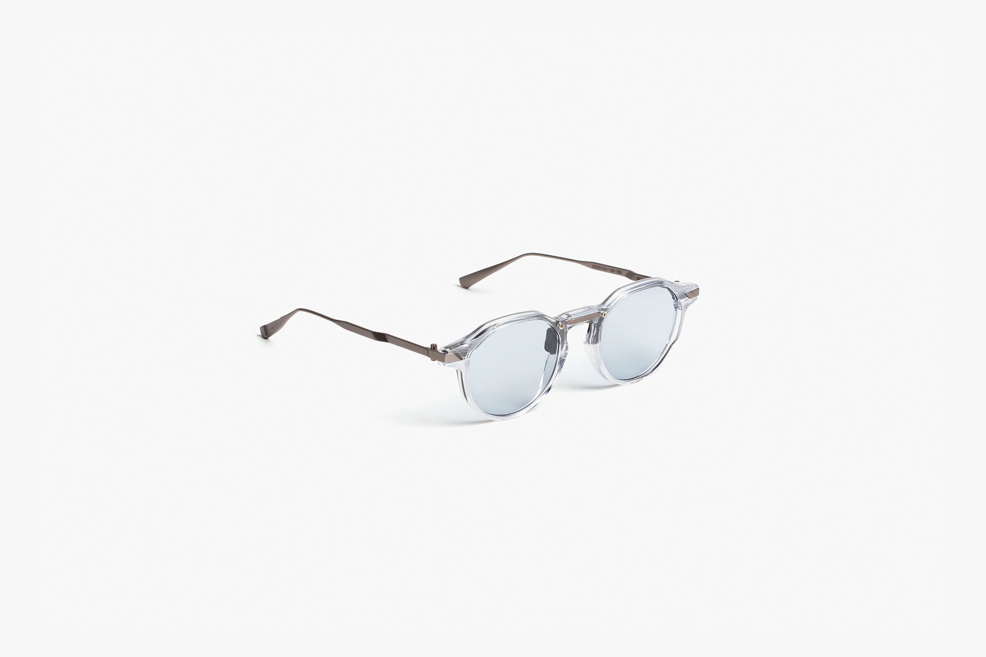 AM03D Crystal with Light Blue Lenses