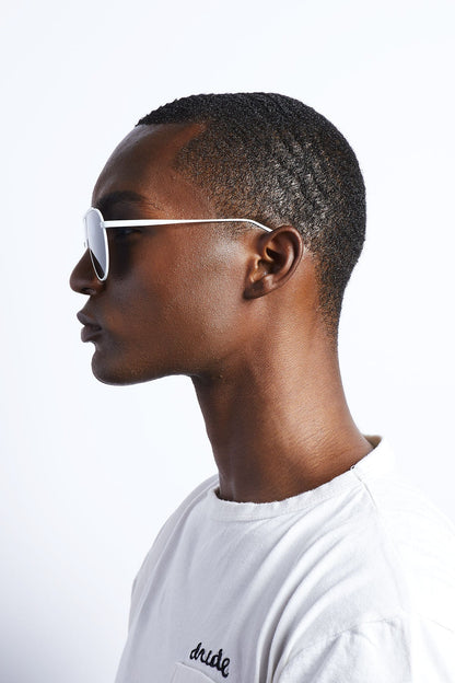 UNQ  8M9/WT (WHITE)