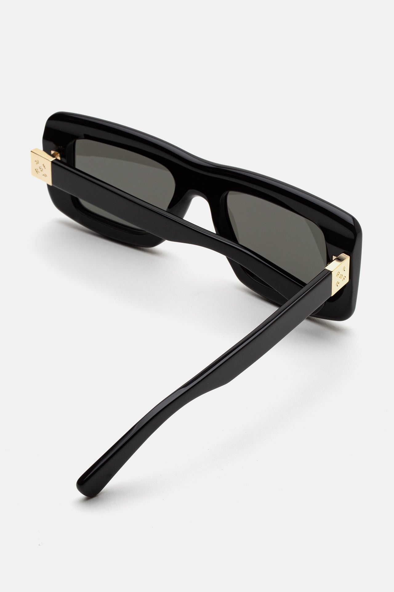Virgilio Black