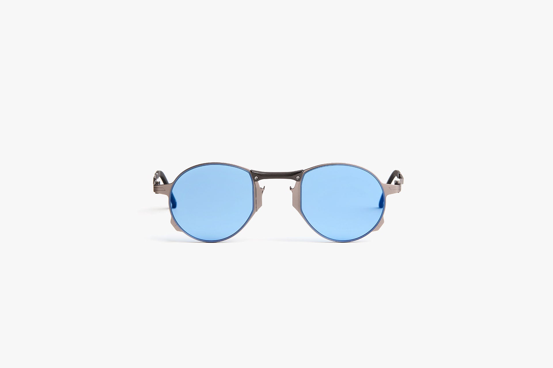 Levitas 04-C1 light gun with blue lenses