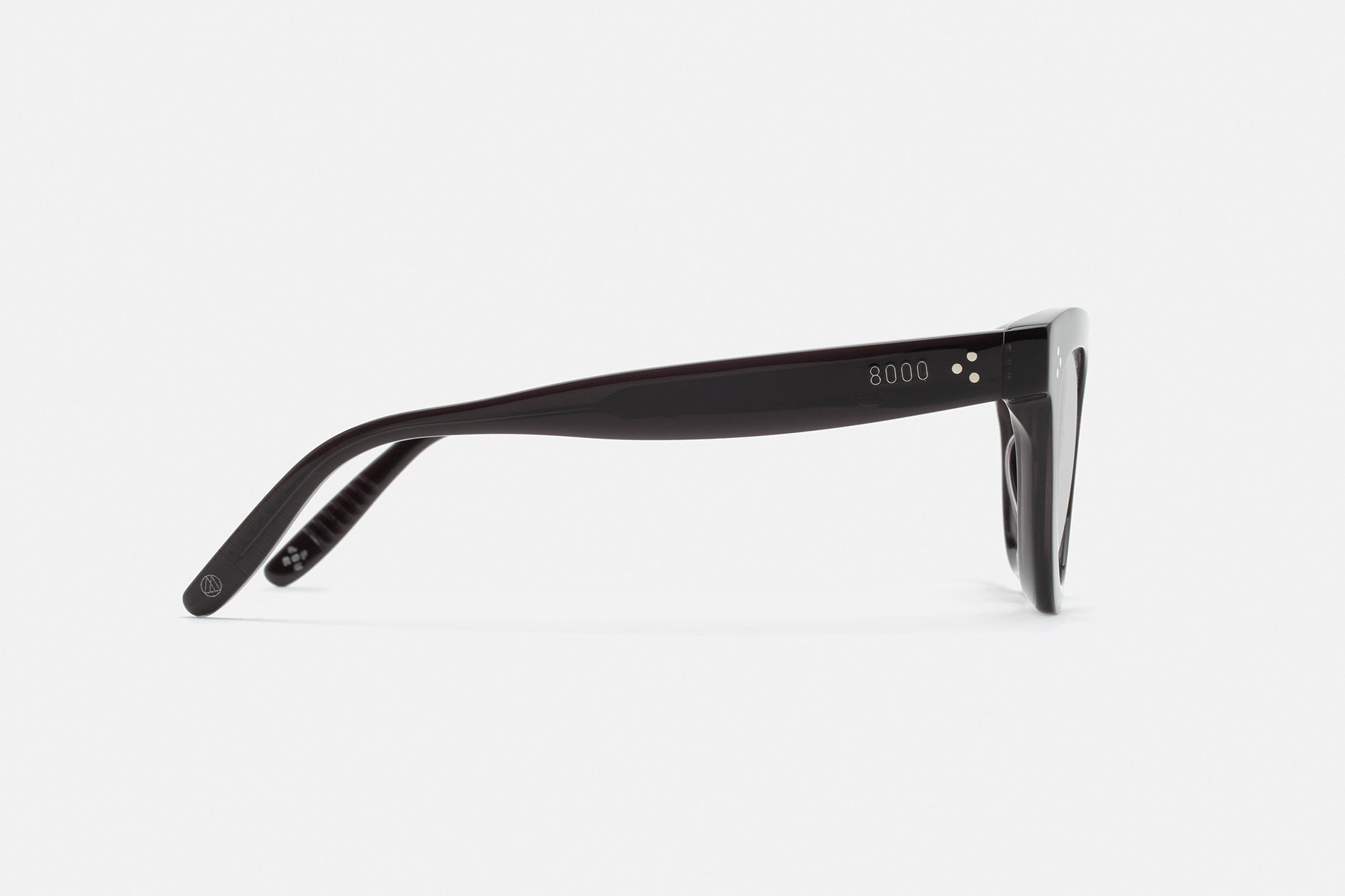 Iris Black