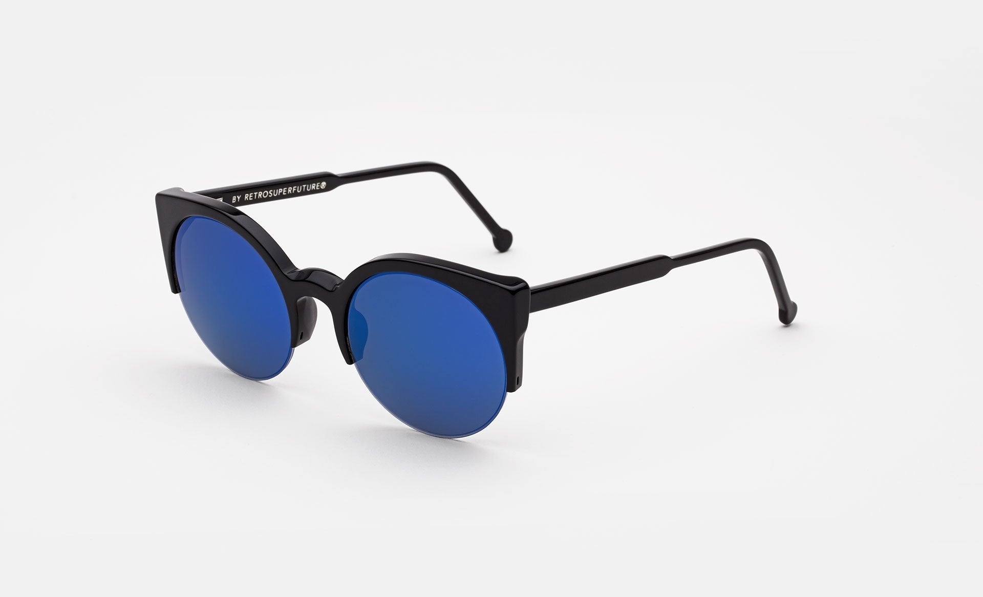 lucia black blue